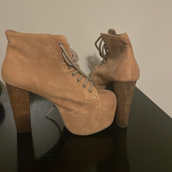 Jeffrey Campbell pristine condition heels - Picture 3 of 3